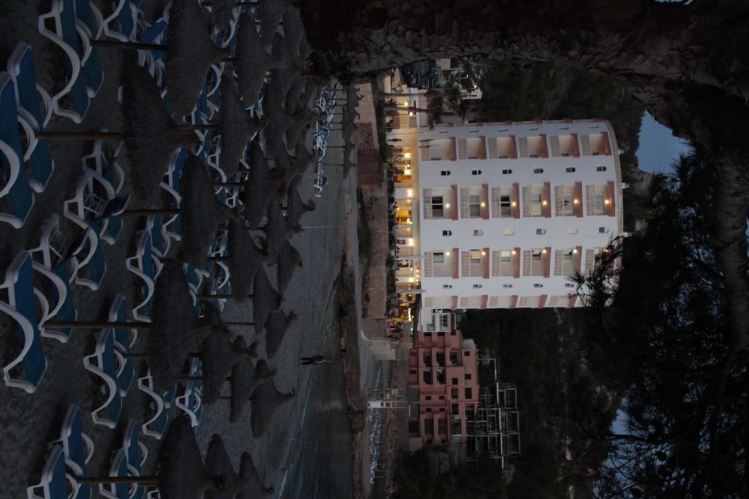 Strand und Hotel  in San Telmo Apartments Amores