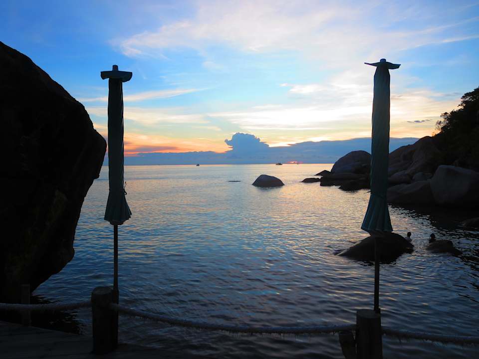 Abendstimmung am Liegebereich Strand/ Pool Hotel Koh Tao Hillside Resort