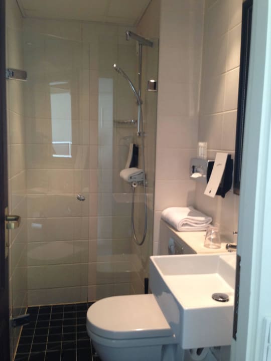 Il bagno della 406 Hotel Mayfair