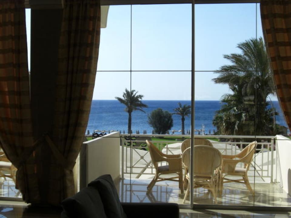 Sitzmöglichkeiten in der Lobby Rodos Palladium Leisure & Wellness