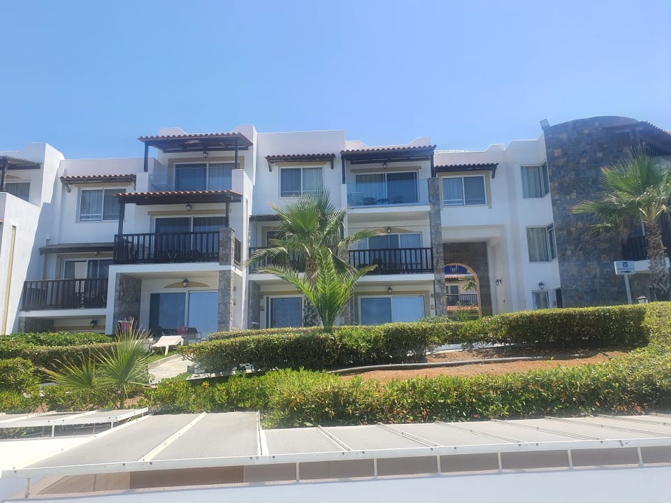 Außenansicht Alexander Beach Hotel & Village Resort