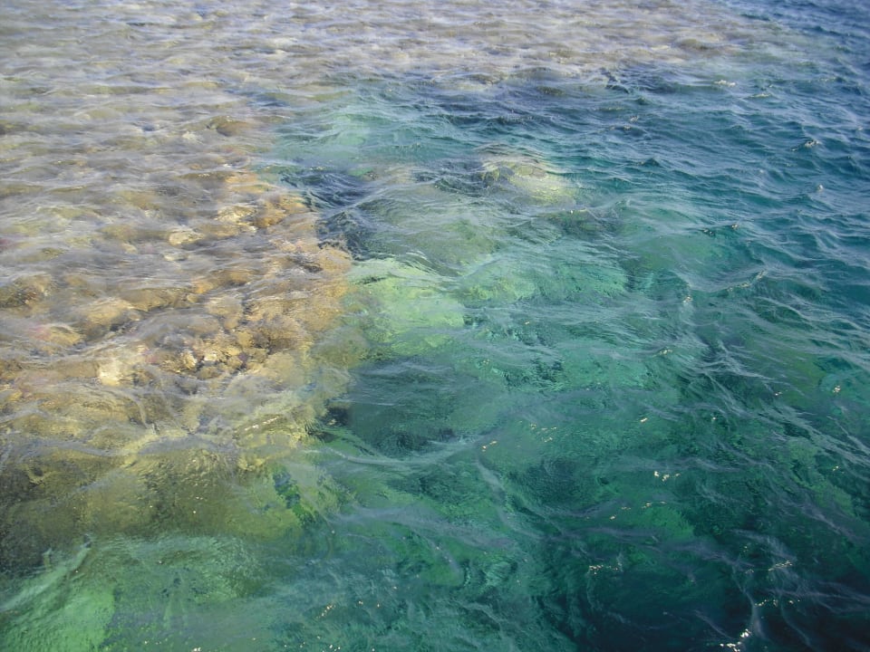 Coral Reef Rohanou Beach Resort