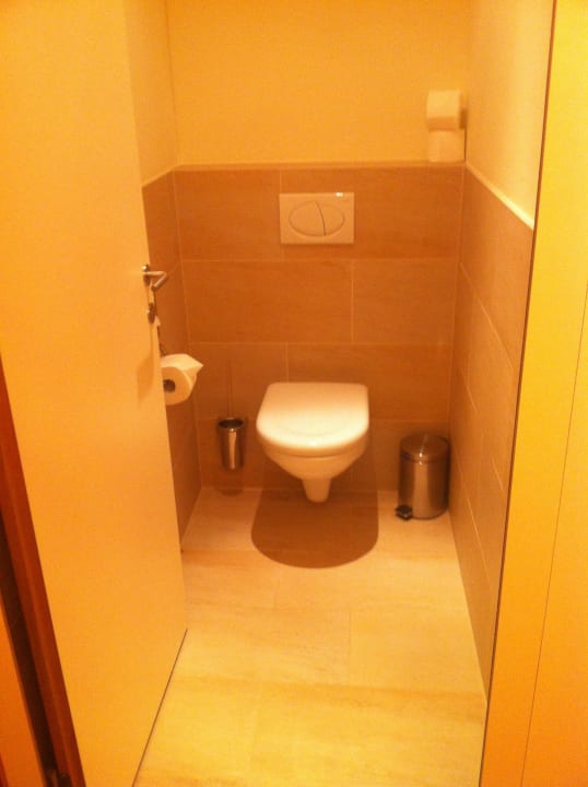 Separate Toilette Hotel Steffisalp