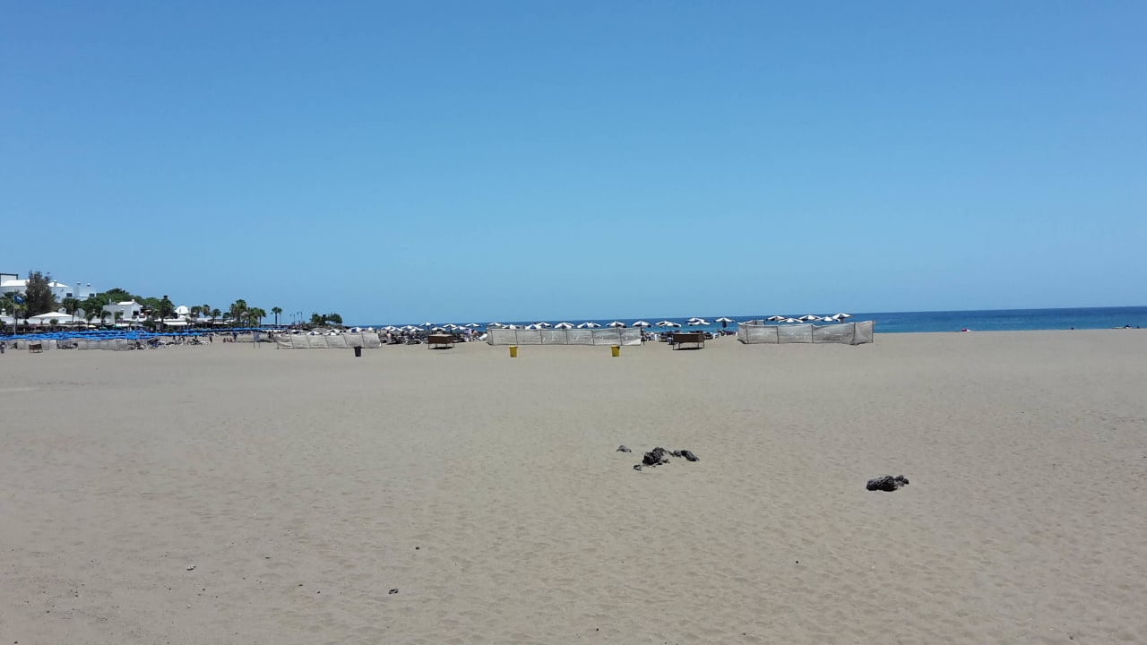 Hinterausgang Blick links Hipotels La Geria