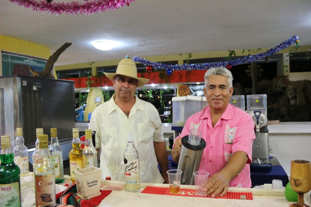 Nette Genossen und bedienen flott Hotel Club Amigo Mayanabo