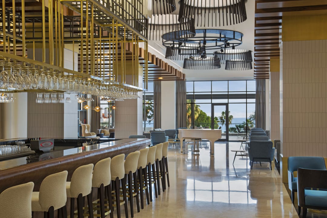 Lobby Acanthus Cennet Barut Collection
