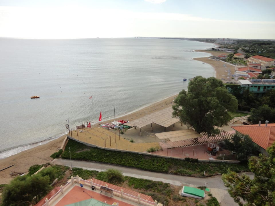 Widok na morze Salamis Bay Conti Resort Hotel & Casino