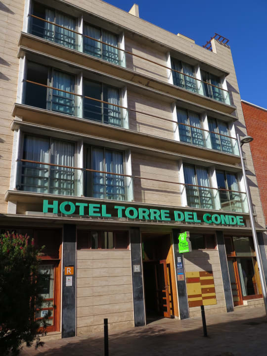 Außenansicht Hotel Torre del Conde