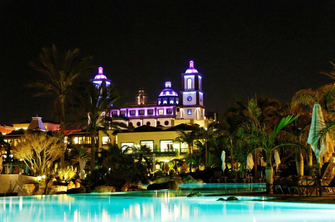 Außenansicht vom Pool aus Lopesan Villa del Conde Resort & Thalasso