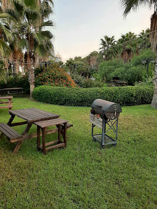 Gartenanlage Royal Atlantis Beach Hotel