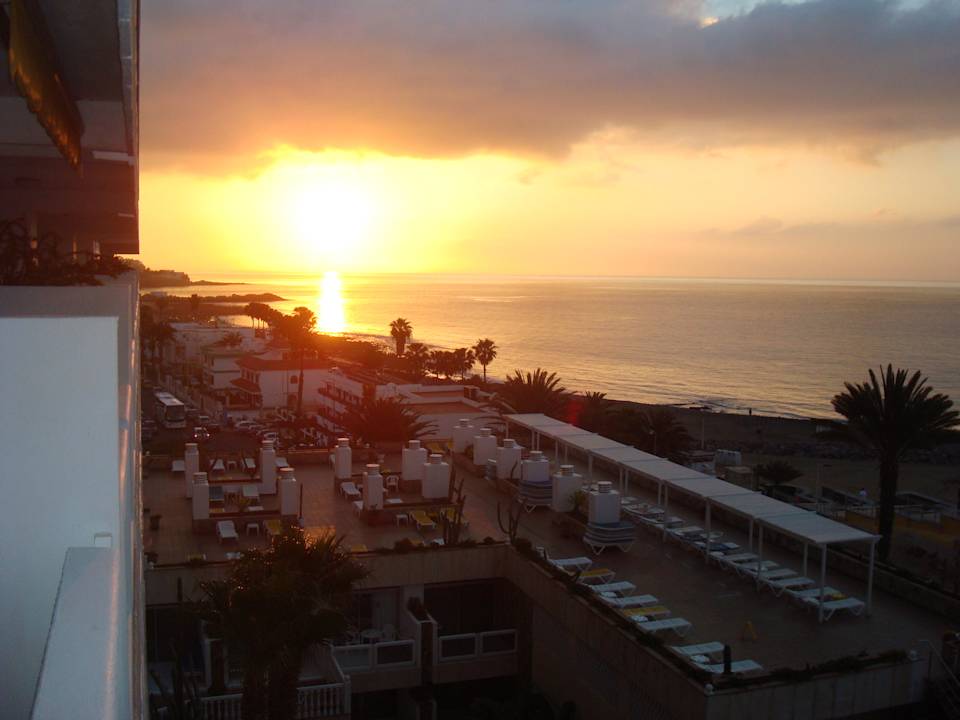 Sonnenaufgang vom Balkon Hotel Europalace