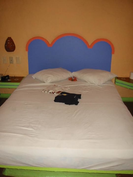 Französisches Bett im Hotel Flamenco Hotel Flamenco Villas / Beach Club