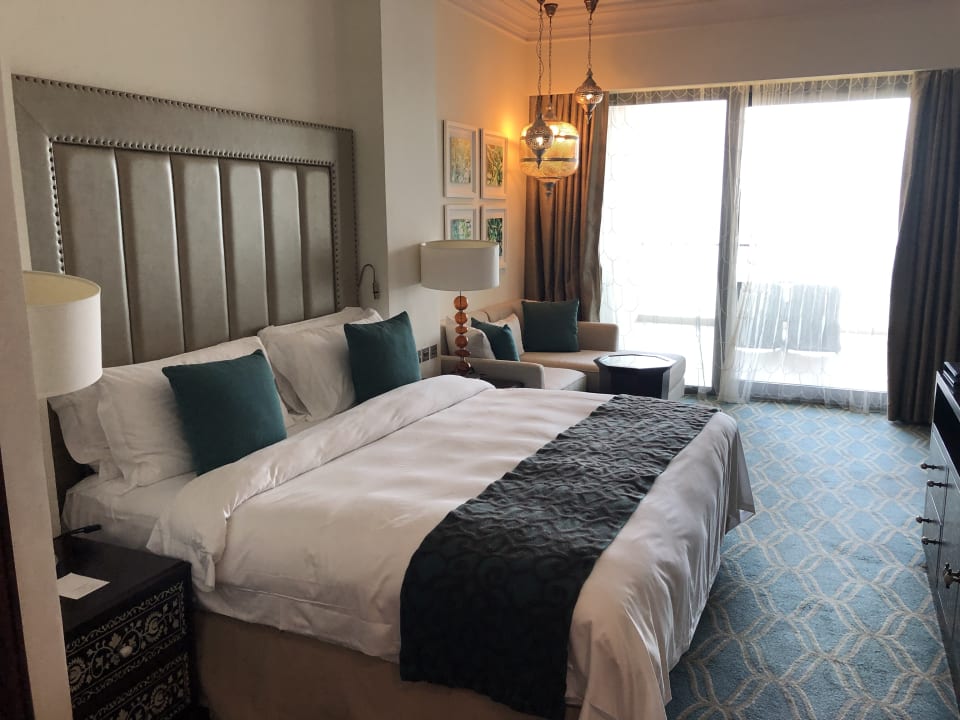 Zimmer Ajman Saray, a Luxury Collection Resort