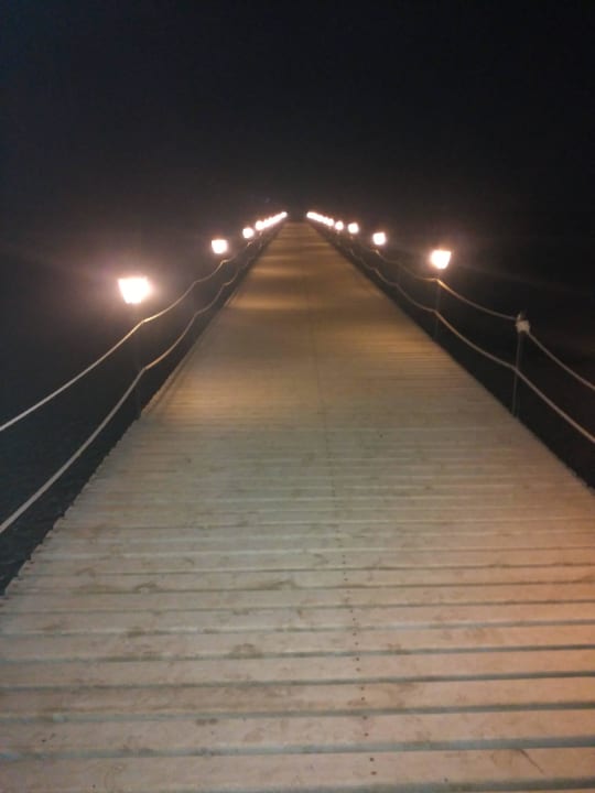 Пристань вечером Bliss Nada Beach Resort