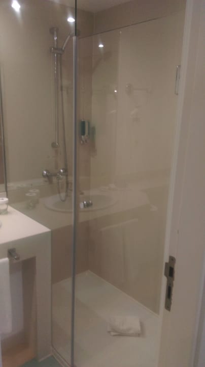 Dusche Iberostar Waves Bouganville Playa