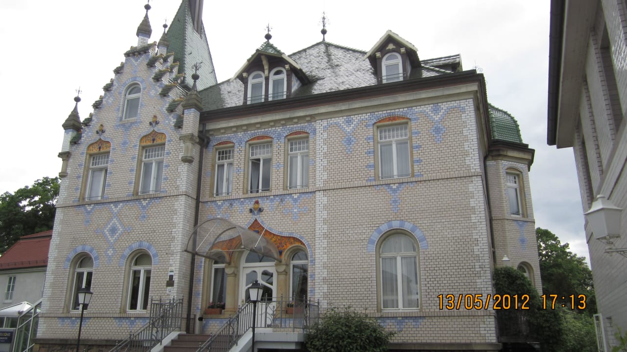 Haupthaus mit Rezeption und Restaurant Dorint Parkhotel Meissen