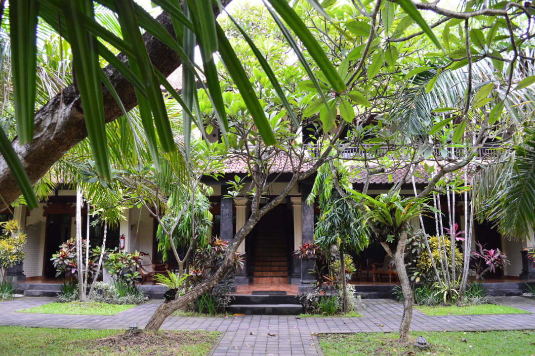 Am Tag Villa Shanti Beach