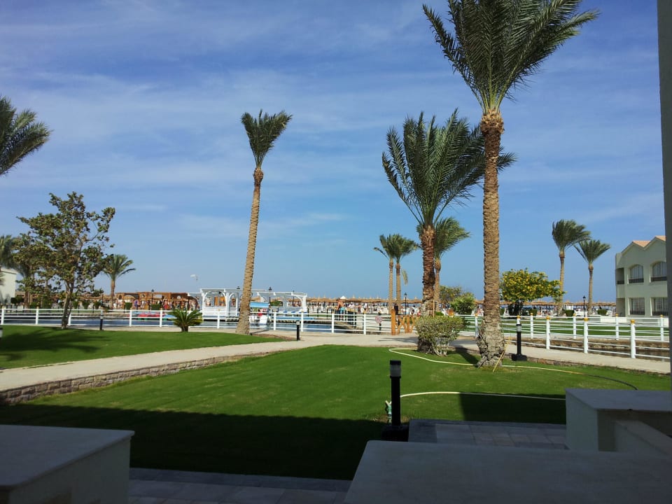 Blick von der Terrasse Pickalbatros Dana Beach Resort - Hurghada