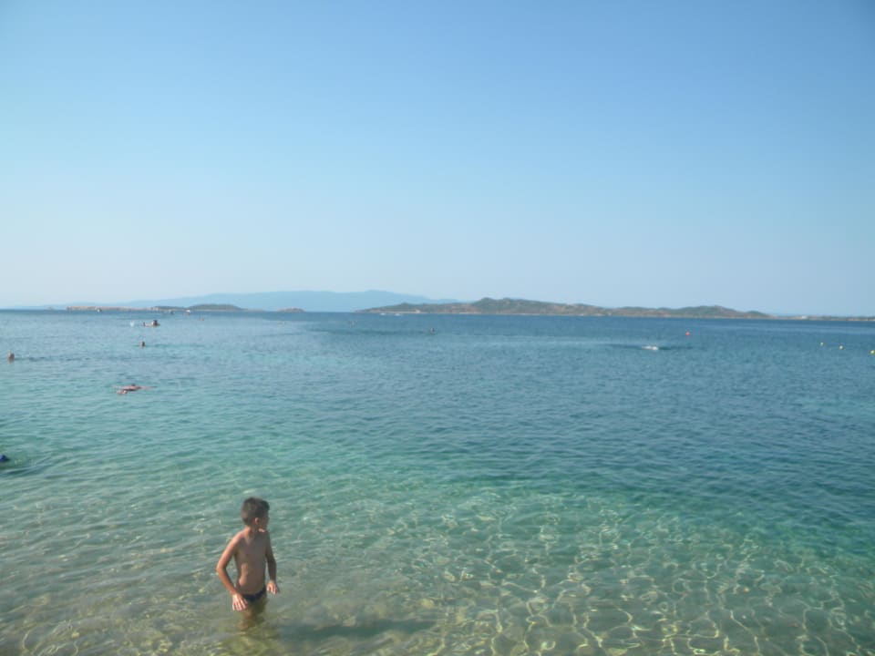 Glasklares Wasser Akrathos Beach Hotel