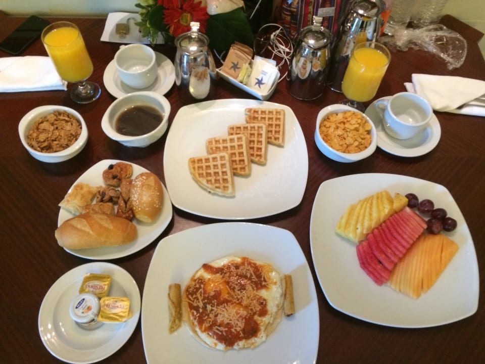 Frühstück auf dem Zimmer JOIA Bávaro by Iberostar