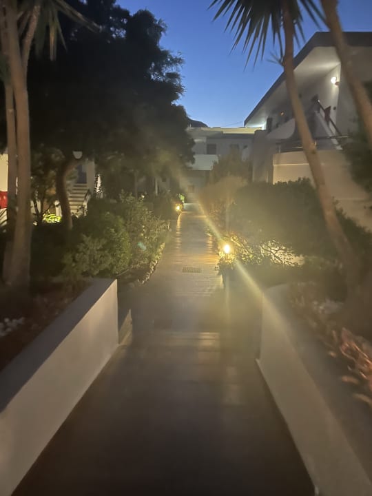 Außenansicht Anavadia Hotel