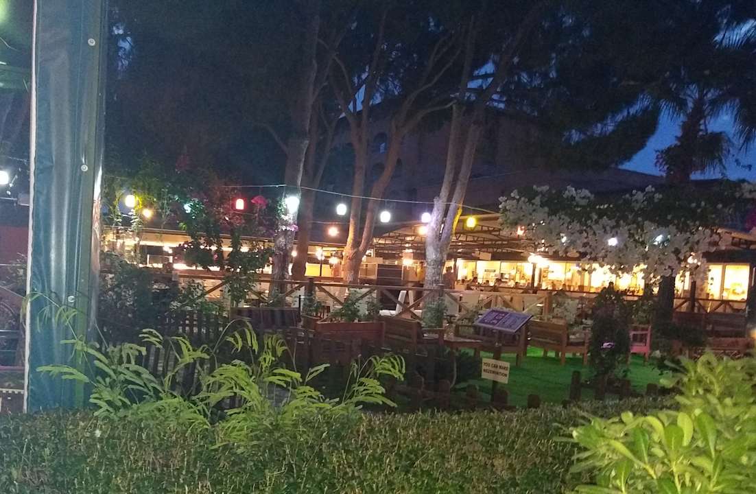 Außenansicht Club Turtas Beach Hotel