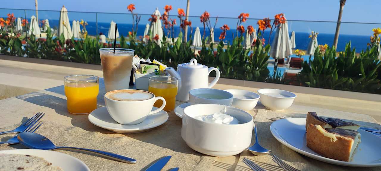 Gastro The Royal Senses Resort, Curio Collection by Hilton