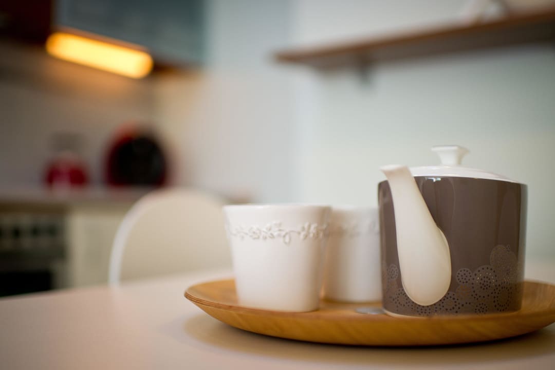 The kitchen - two bedrooms apartment Barbacan Apartments