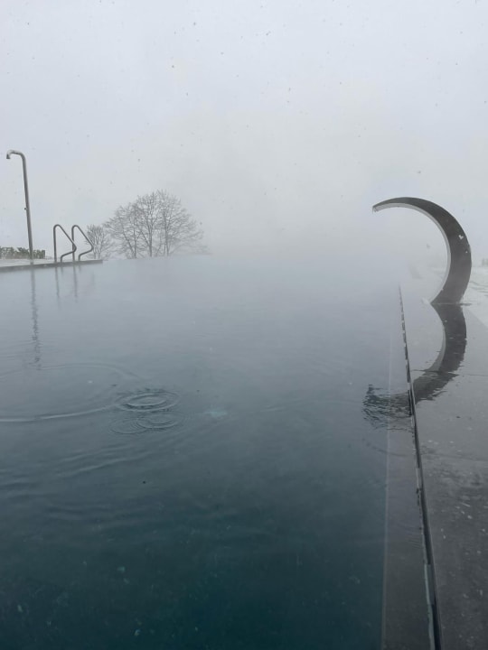 Pool Santre dolomythic home