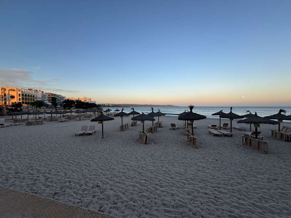 Strand Hotel Club S'Illot