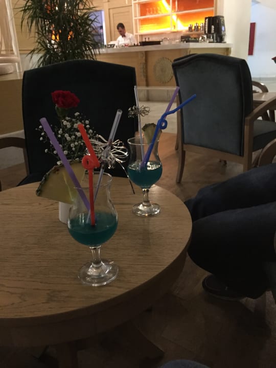 Gastro Well Palace Side