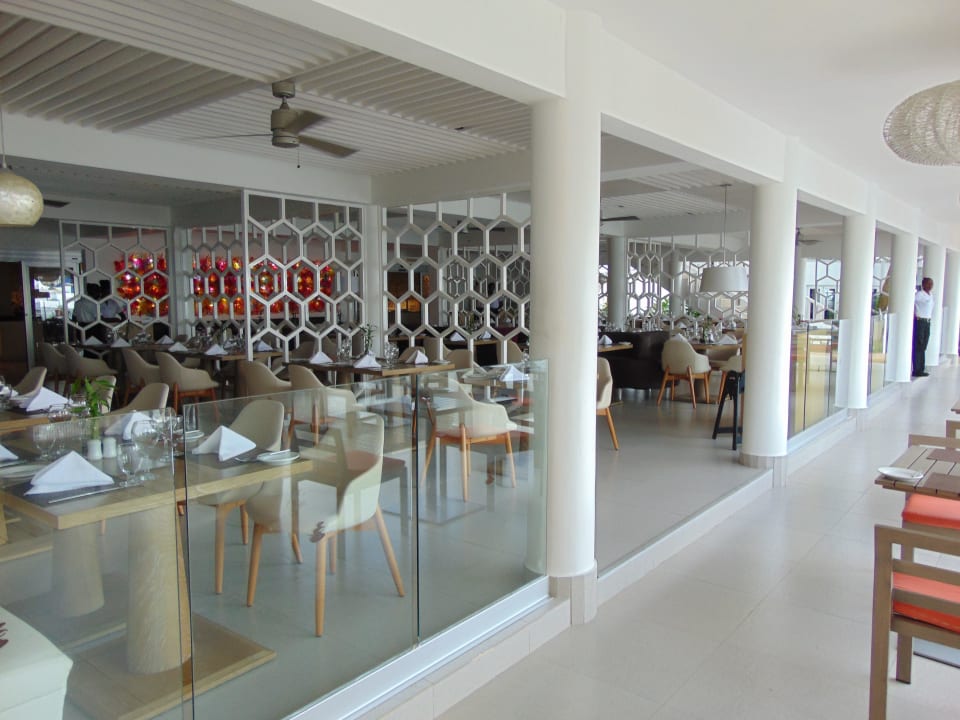 Hauptrestaurant Palms und Frühstücksbereich Azul Beach Resort Negril by Karisma