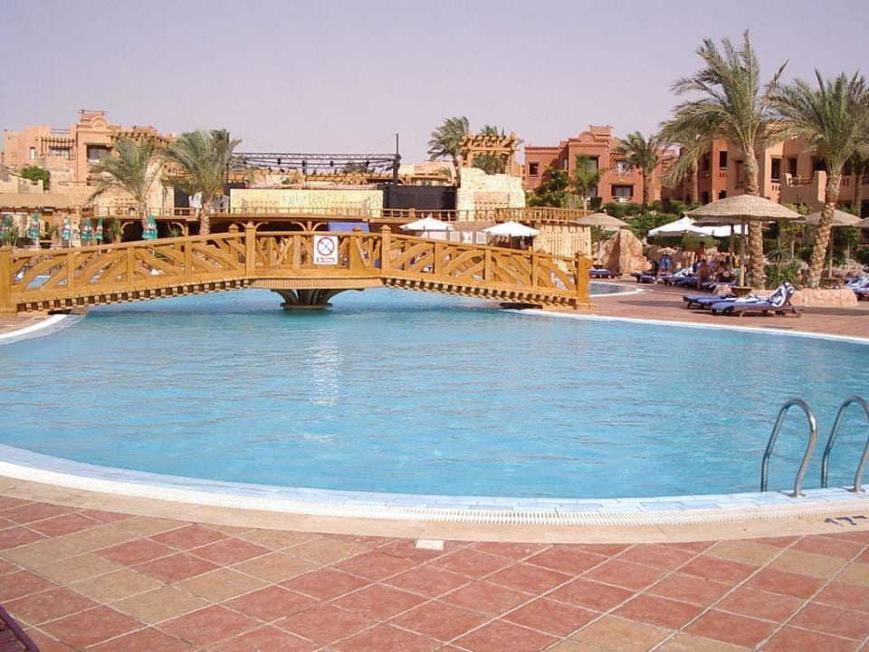 Der Pool. Charmillion Sea Life Resort