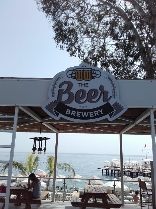 Biergarten DoubleTree by Hilton Antalya-Kemer
