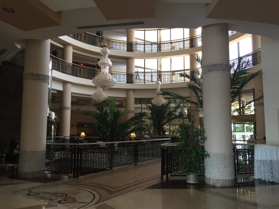 Eingang Fame Residence Lara & Spa