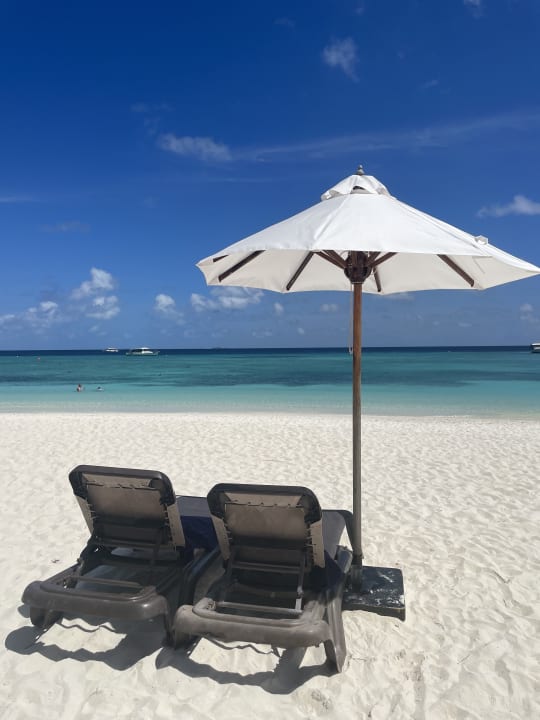 Strand Kuredu Island Resort & Spa