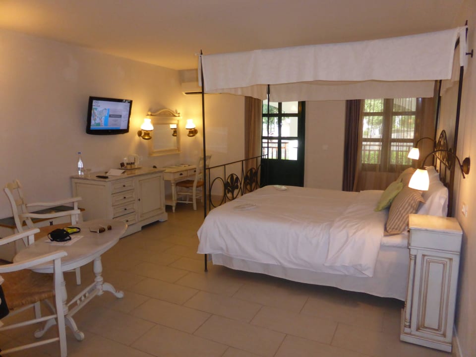 Vue Creta Maris Resort