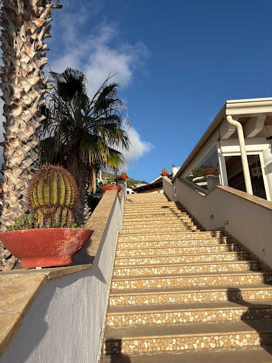 Außenansicht Hotel Tritone