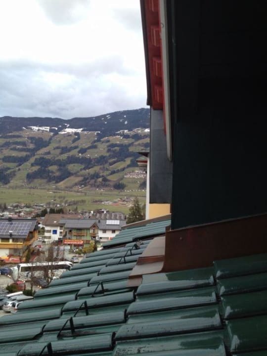 Ausblick aus dem Fenster zum Schacht Hotel Kohlerhof