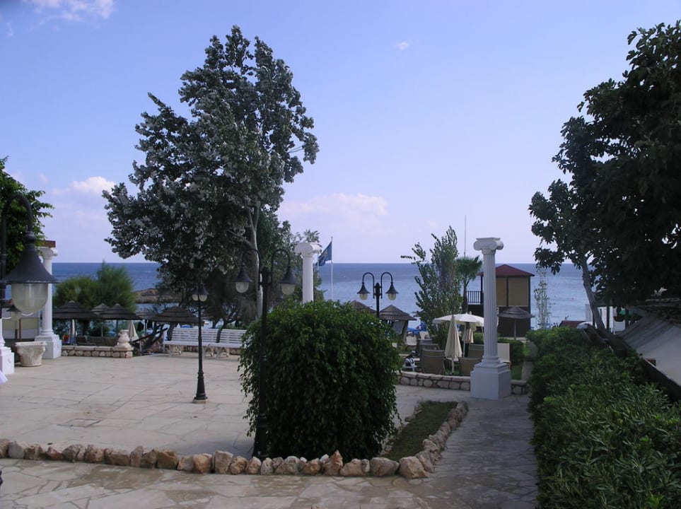 Weg zum Strand Hotel Capo Bay