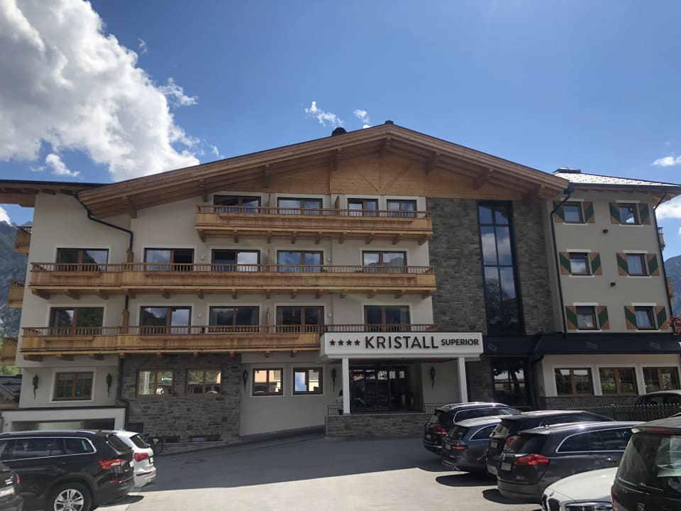 Außenansicht Verwöhnhotel Kristall