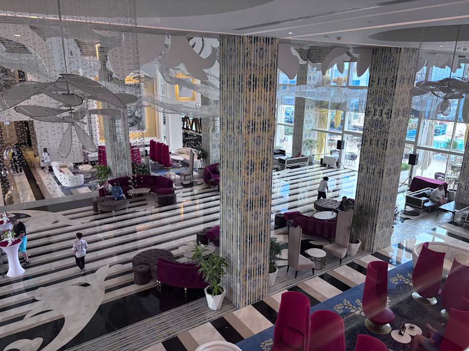 Lobby Azura Deluxe Resort & Spa Hotel