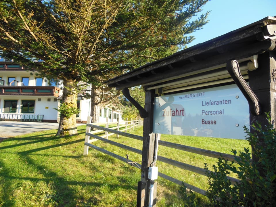 Außenansicht Hotel Berghof Mitterberg
