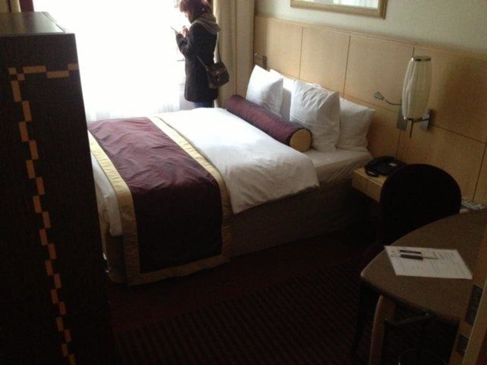 Doppelzimmer (sehr klein) Hotel Mondial am Dom Cologne- MGallery