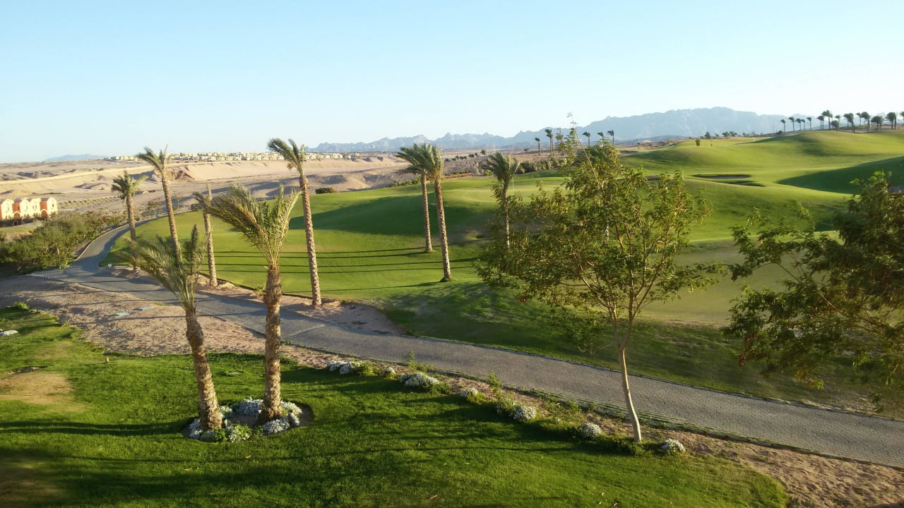 Blick vom Zimmer mit Gardenview Steigenberger Makadi Hotel - Adults only