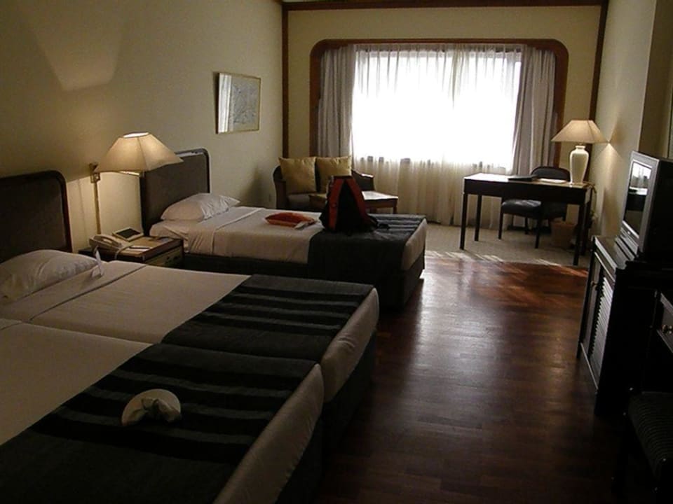 pokój Cinnamon Lakeside Hotel