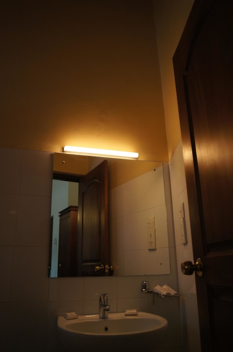 Sauber und ausreichend groß Oak Ray Serene Garden Hotel