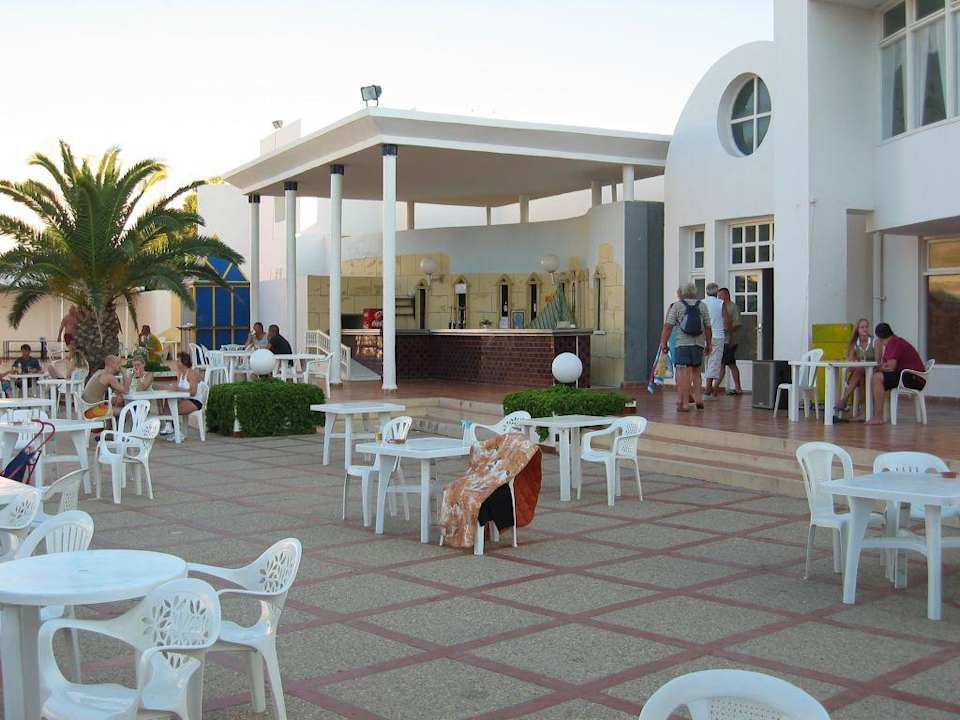 Poolbar Eden Club