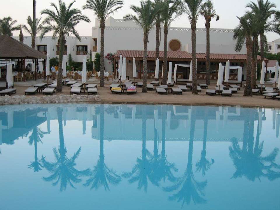 Pool mit Strandfeeling Ghazala Gardens