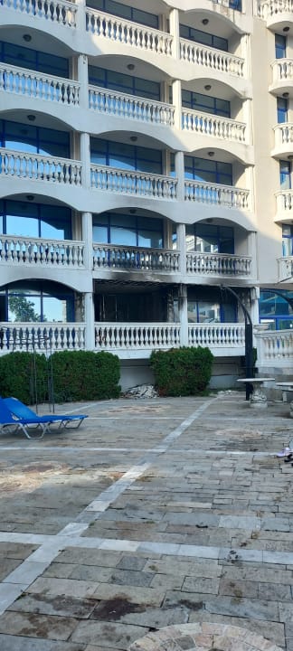 Pool Chaika Beach & Spa Hotel